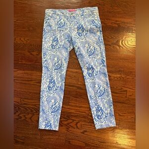 Adorable Lilly Pulitzer pants. In like new condition. Sky blue base. So dressy